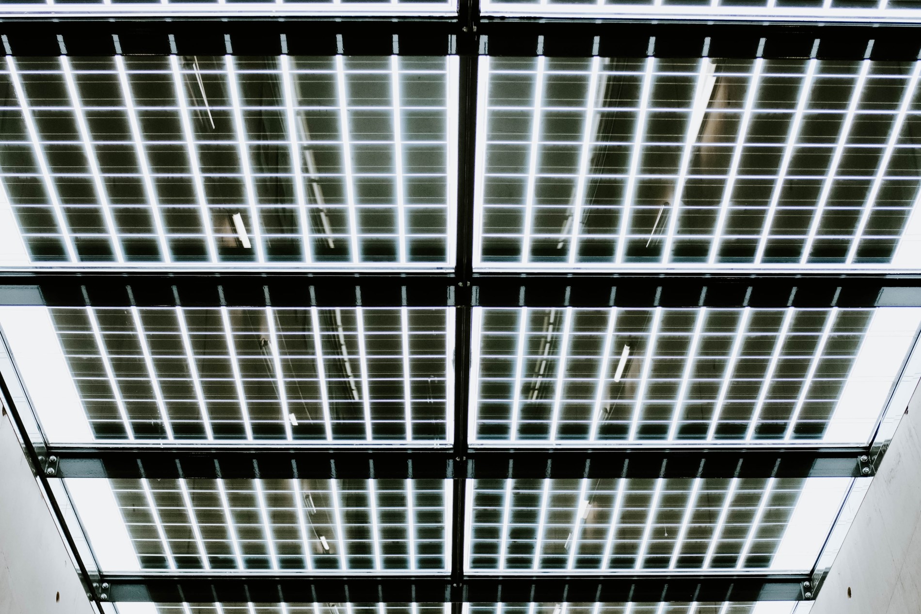 Срок службы светодиодных светильников: От чего зависит и как продлить?